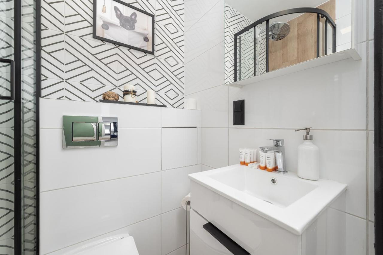 Apartament Zielinskiego Centrum Wroclaw By Noclegi Renters Esterno foto